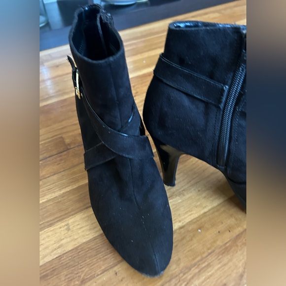 Christian Siriano black ankle boots, Size 8.5 - Picture 4 of 10